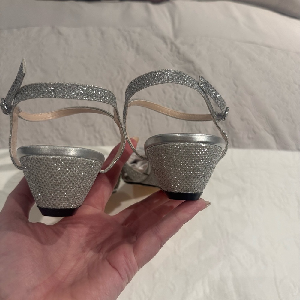 Benjamin Walk Touch Ups Elegant Silver Strappy Wedge Sandals - NWOT - Picture 9 of 10